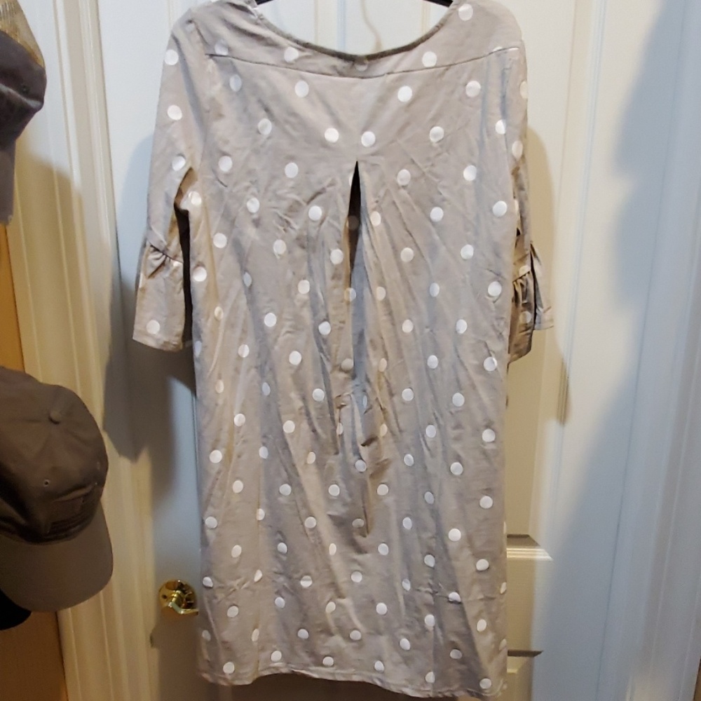 Dress - Picture 2 of 2